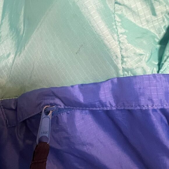 Vintage Patagonia Teal and Blue Kangaroo Pocket Windbreaker - Picture 9 of 14